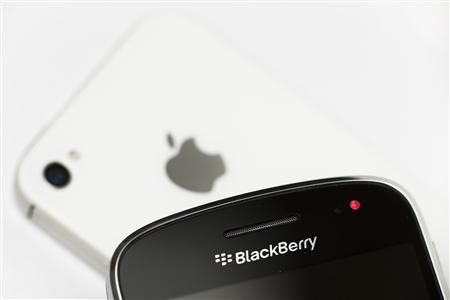 Смартфоны Blackberry теряют свои позиции в пользу Apple iPhone